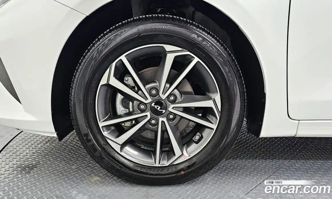 Kia K3 2024 1.6 Автомат в Москве № 13860, фото 3