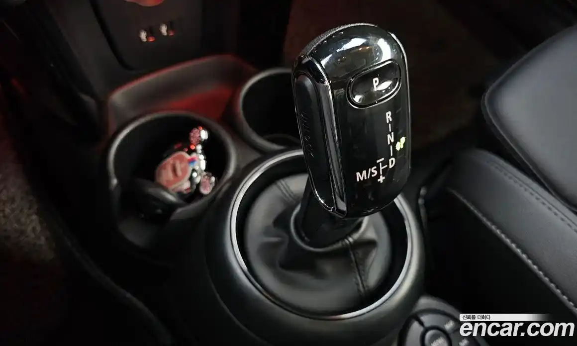 Mini Cooper 2019 1.5 Автомат в Москве № 144038, фото 18