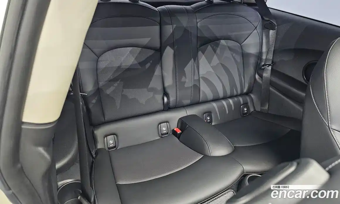 Mini Cooper 2019 1.5 Автомат в Москве № 144038, фото 5