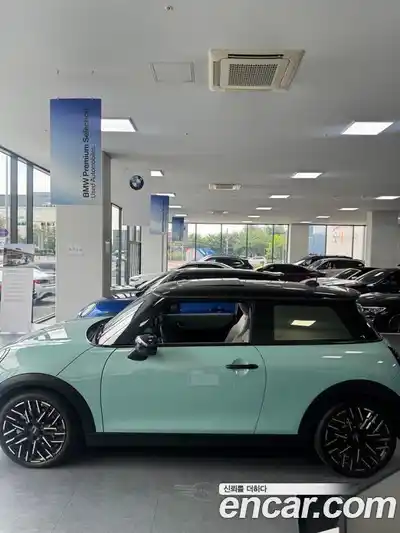 Mini Cooper 2025 2.0 Автомат в Москве № 146078, миниатюра 7