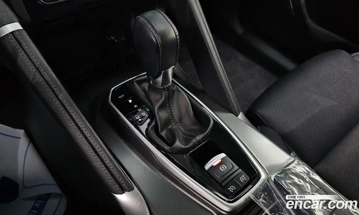 Renault QM6 2023 2.0 Автомат в Москве № 146167, фото 11