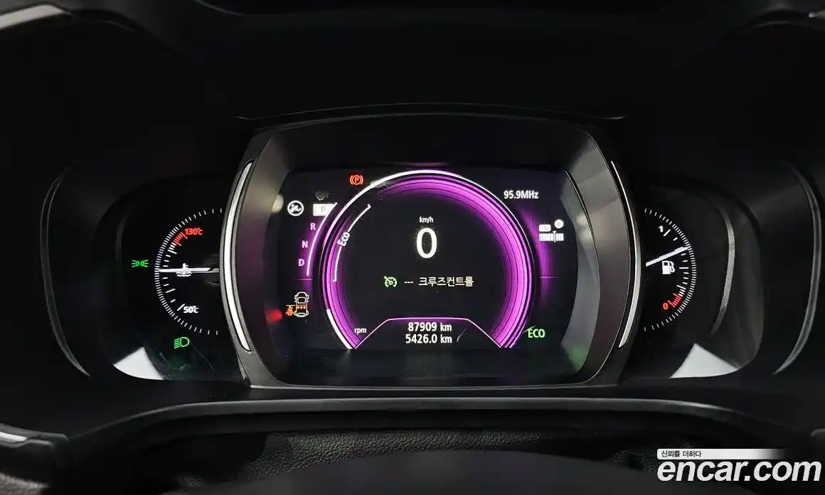 Renault QM6 2023 2.0 Автомат в Москве № 146167, фото 17