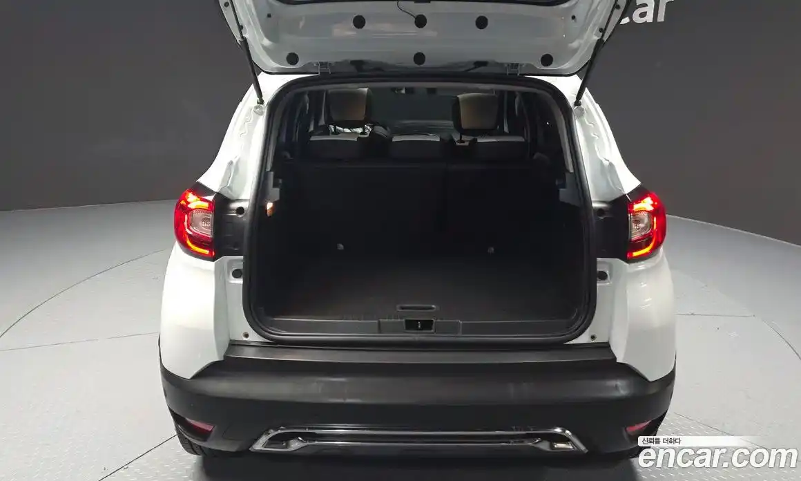 Renault QM3 2019 1.5 Автомат в Москве № 147686, фото 19