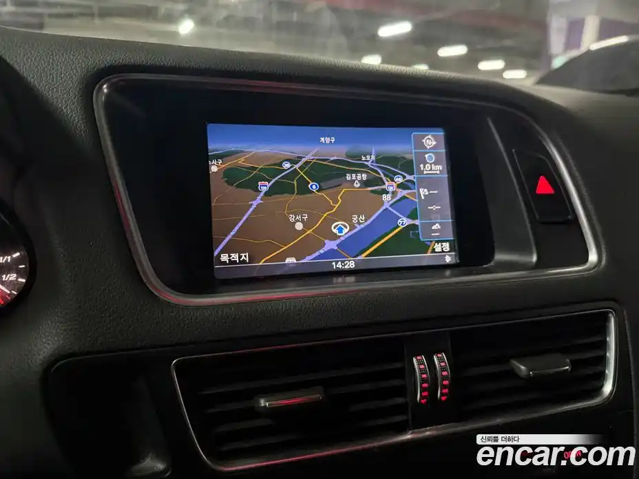 Audi SQ5 2015 3.0 Автомат в Москве № 151548, фото 12