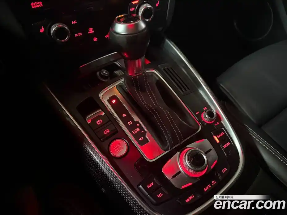 Audi SQ5 2015 3.0 Автомат в Москве № 151548, фото 9