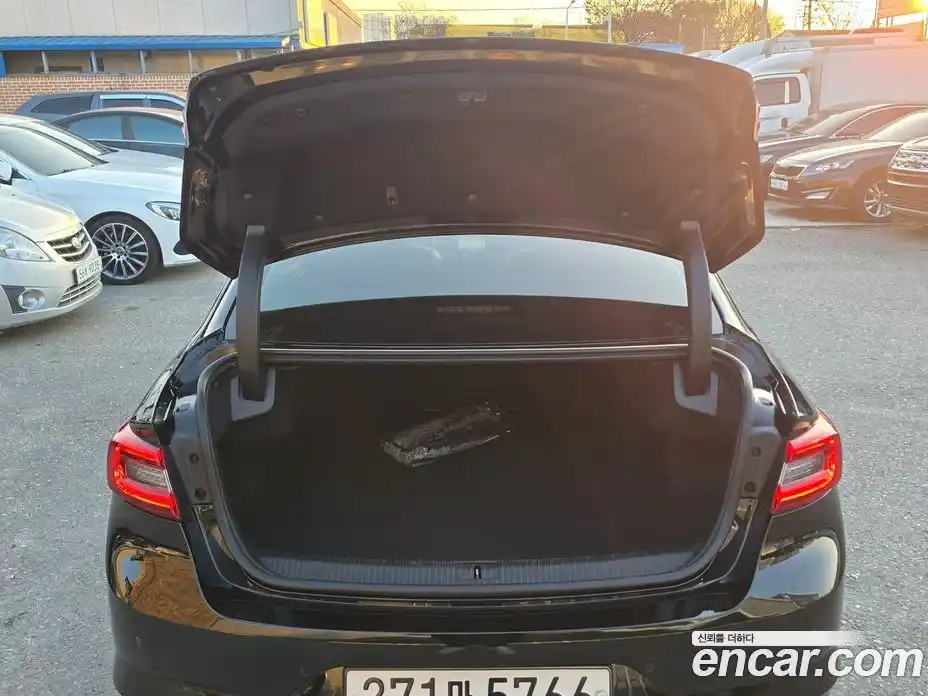 Renault SM6 2021 2.0 Автомат в Москве № 152512, фото 17