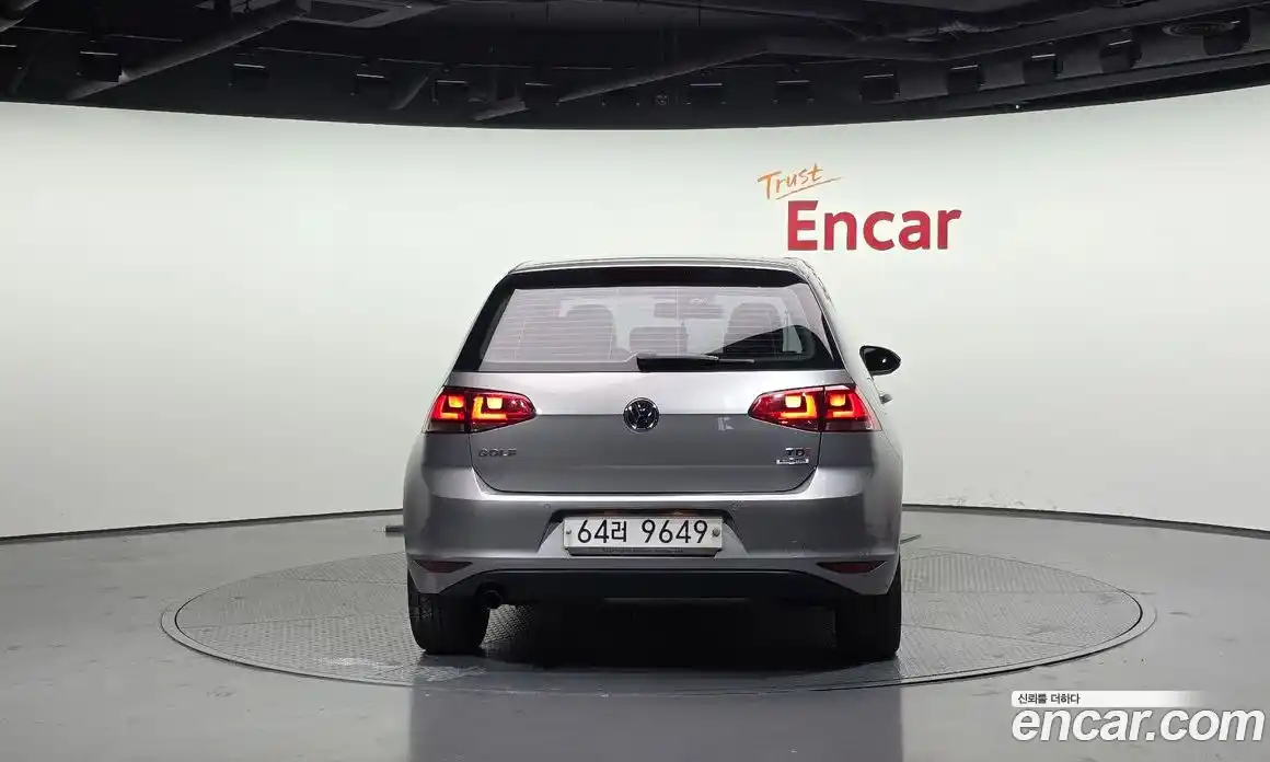 Volkswagen Golf 2015 1.6 Автомат в Москве № 153800, фото 18