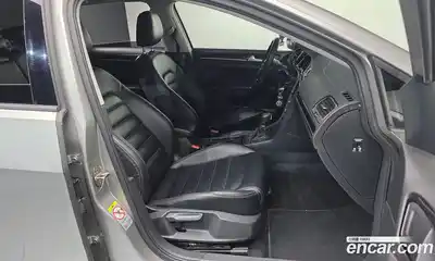 Volkswagen Golf 2015 1.6 Автомат в Москве № 153800, миниатюра 5