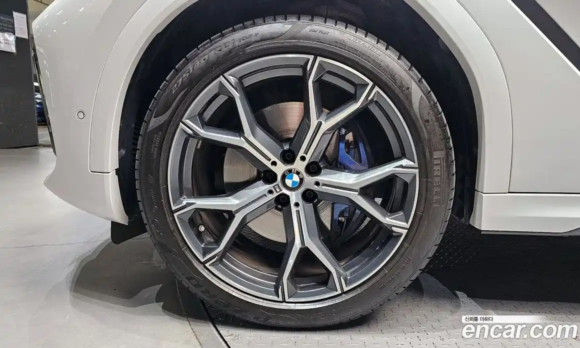 BMW X6 2023 3.0 Автомат в Москве № 154239, фото 18