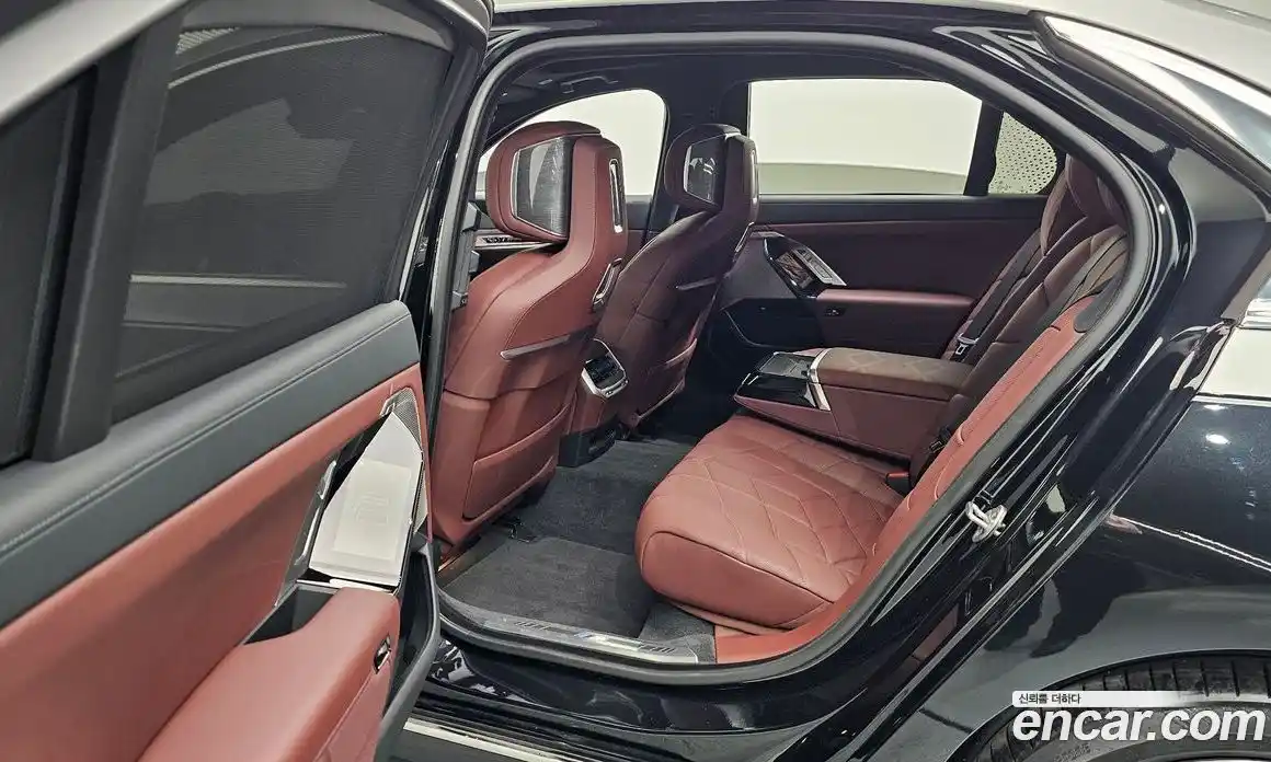 BMW 7-Series 2024 3.0 Автомат в Москве № 154489, фото 12