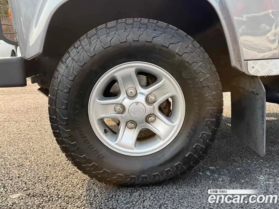 Land Rover Defender 2012 2.2 Механическая в Москве № 156068, фото 15