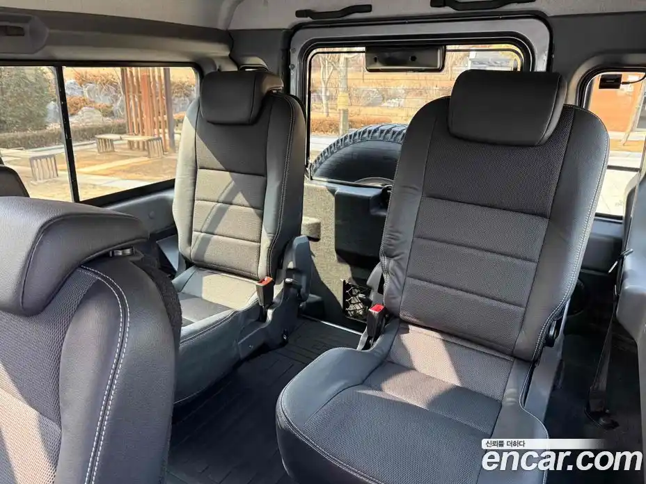 Land Rover Defender 2012 2.2 Механическая в Москве № 156068, фото 16