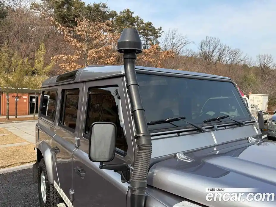 Land Rover Defender 2012 2.2 Механическая в Москве № 156068, фото 17