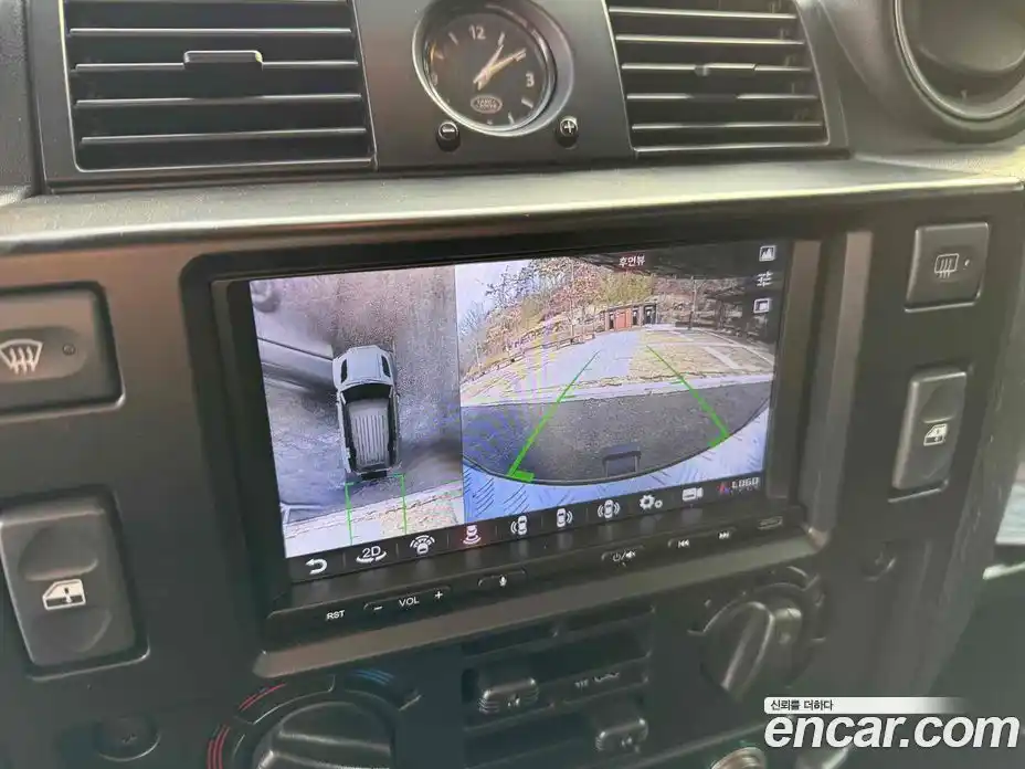 Land Rover Defender 2012 2.2 Механическая в Москве № 156068, фото 18