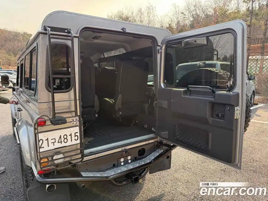 Land Rover Defender 2012 2.2 Механическая в Москве № 156068, фото 4