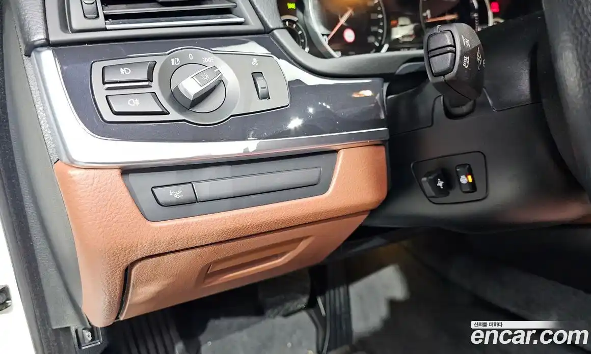 BMW 5-Series 2016 2.0 Автомат в Москве № 159059, фото 20