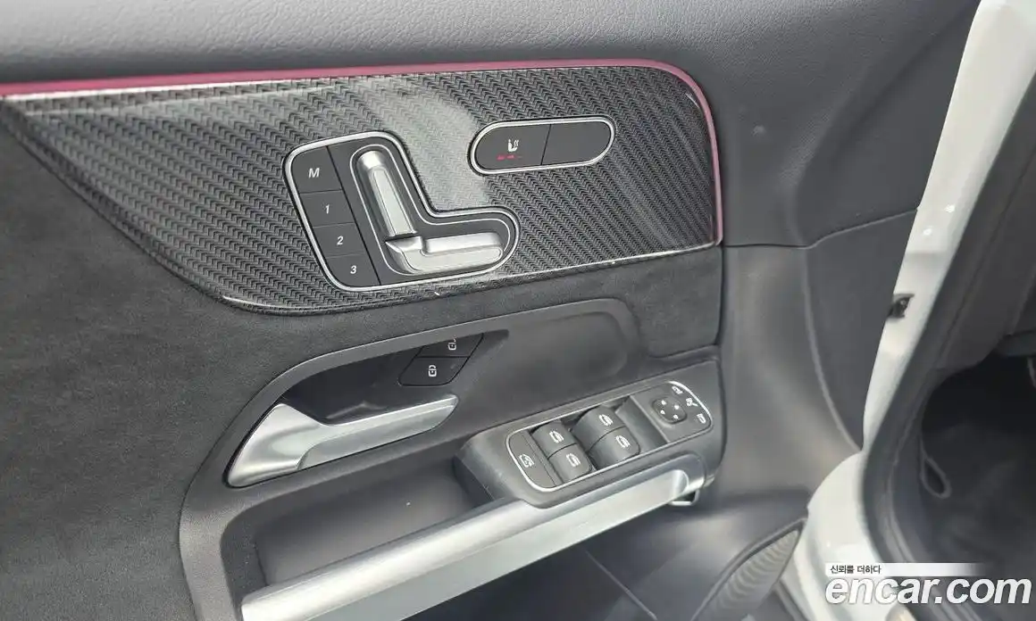 Mercedes-Benz GLB-Class 2025 2.0 Автомат в Москве № 160012, фото 14