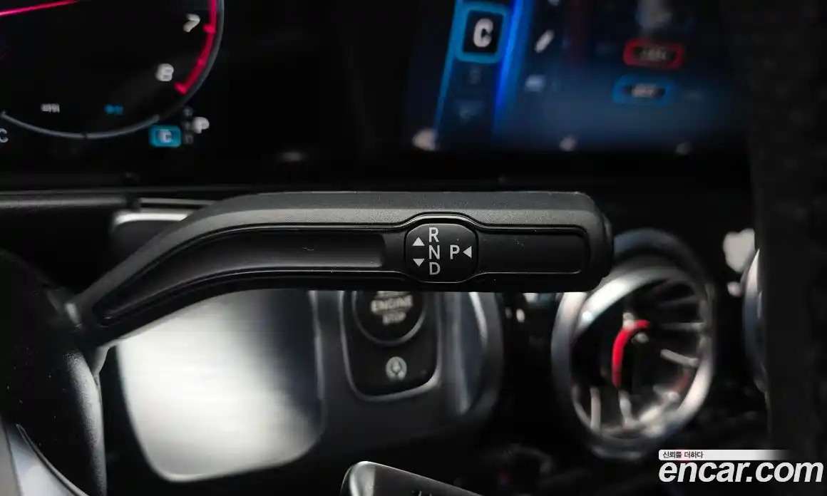 Mercedes-Benz GLB-Class 2025 2.0 Автомат в Москве № 160012, фото 9