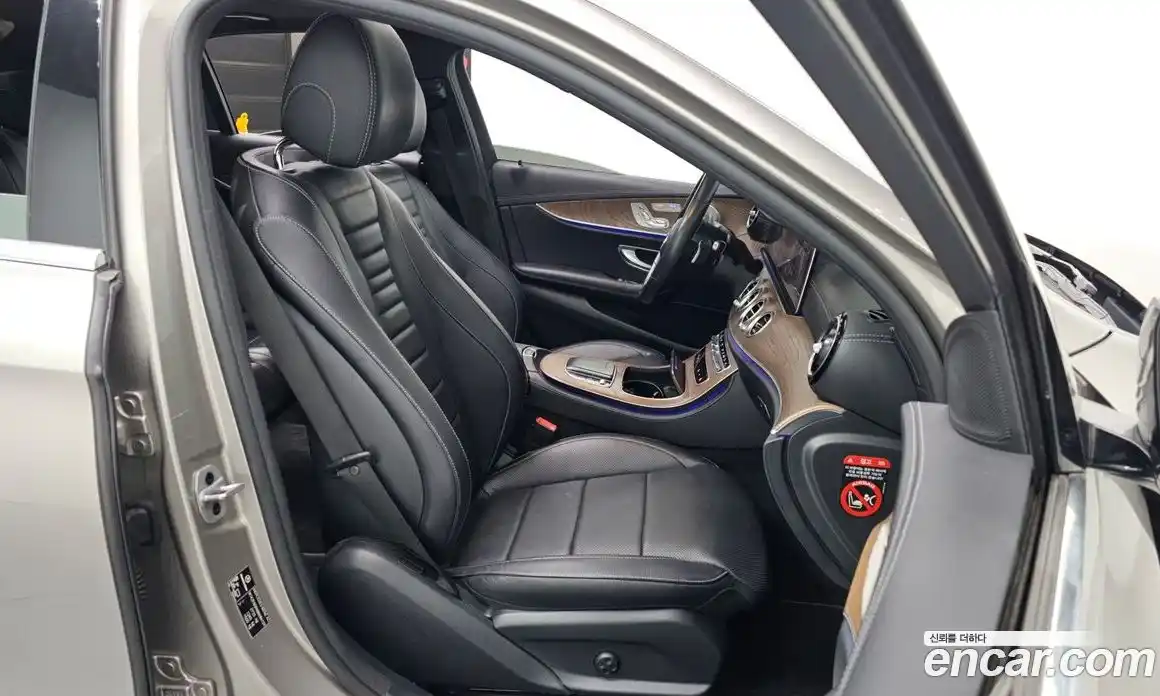 Mercedes-Benz E-Class 2021 2.0 Автомат в Москве № 160361, фото 14