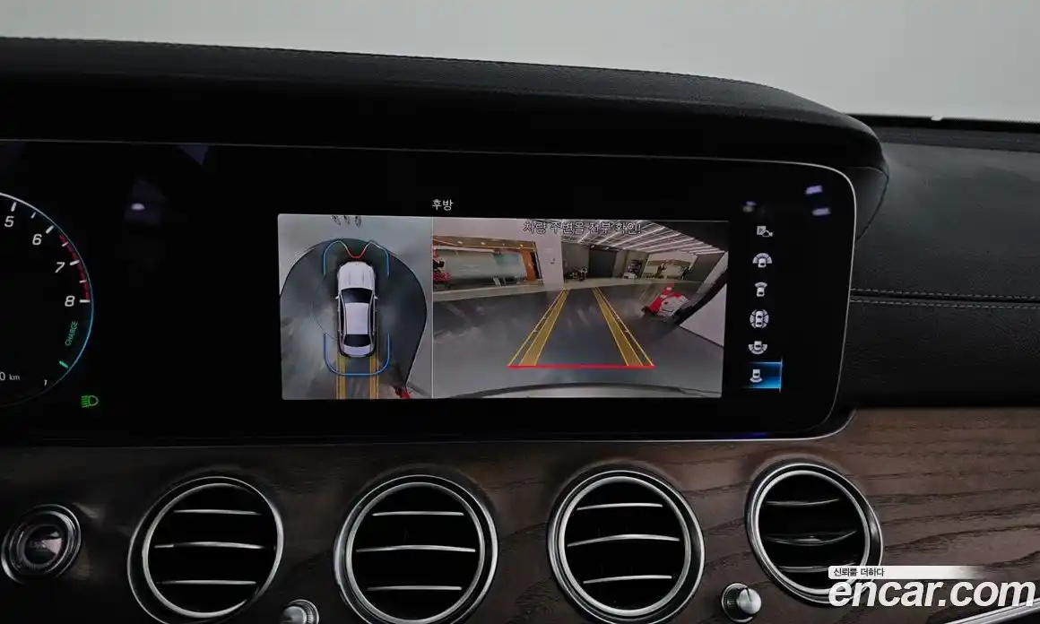 Mercedes-Benz E-Class 2021 2.0 Автомат в Москве № 160361, фото 17