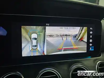 Mercedes-Benz E-Class 2022 2.0 Автомат в Москве № 160454, миниатюра 12