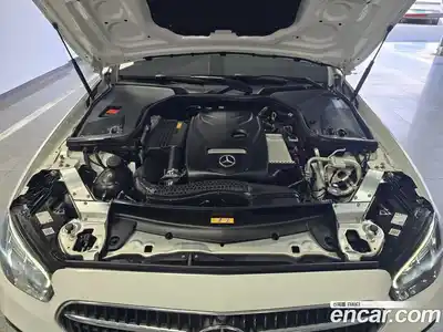 Mercedes-Benz E-Class 2022 2.0 Автомат в Москве № 160454, миниатюра 6