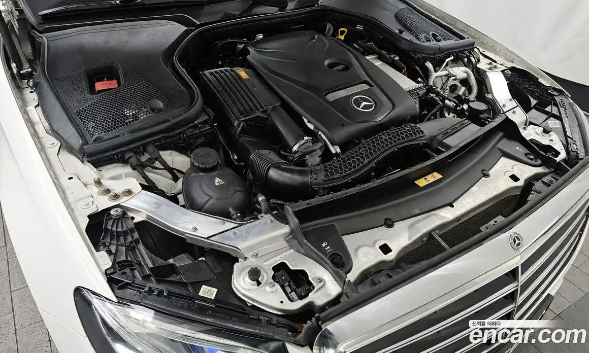 Mercedes-Benz E-Class 2019 2.0 Автомат в Москве № 160905, фото 15