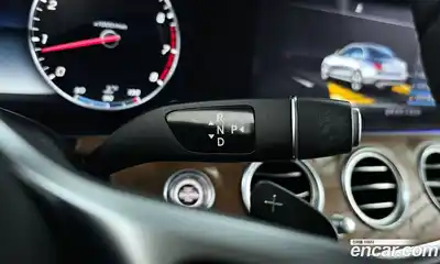 Mercedes-Benz E-Class 2019 2.0 Автомат в Москве № 160905, миниатюра 3