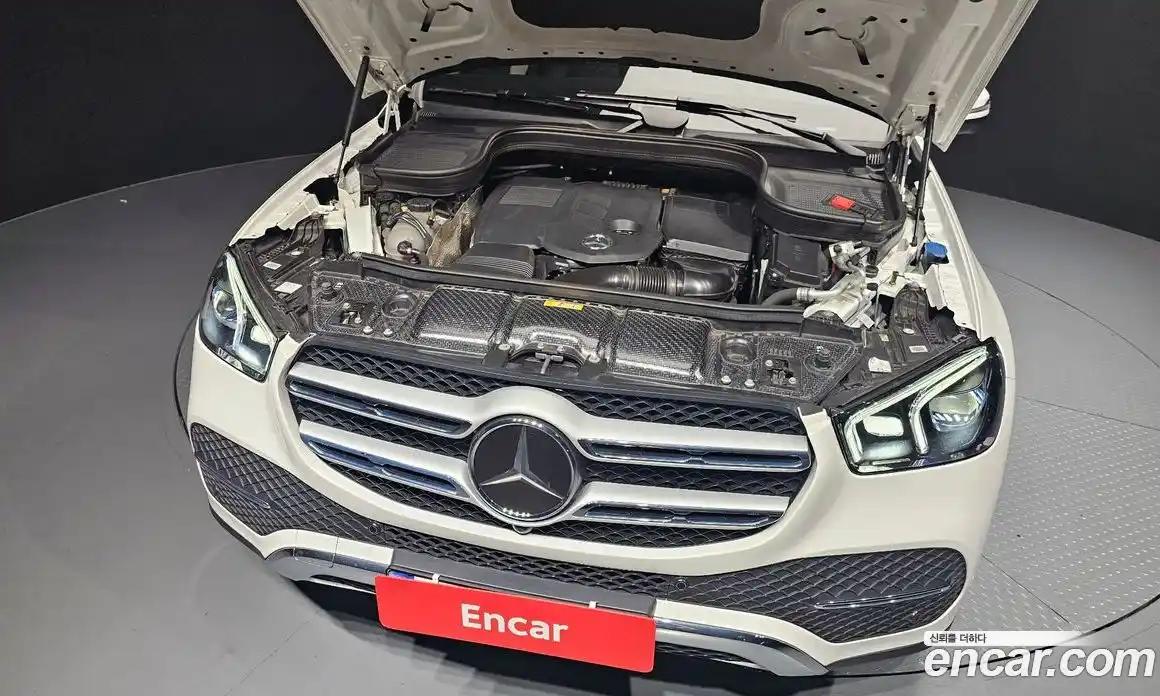 Mercedes-Benz GLE-Class 2023 2.0 Автомат в Москве № 160966, фото 11