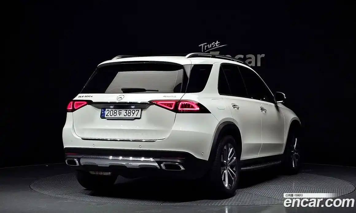 Mercedes-Benz GLE-Class 2023 2.0 Автомат в Москве № 160966, фото 19