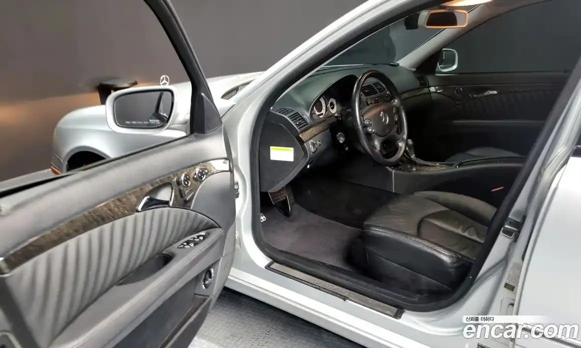 Mercedes-Benz E-Class 2007 3.5 Автомат в Москве № 161291, фото 10