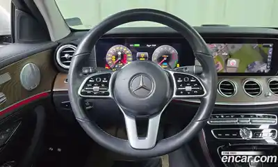 Mercedes-Benz E-Class 2019 2.0 Автомат в Москве № 161356, миниатюра 12