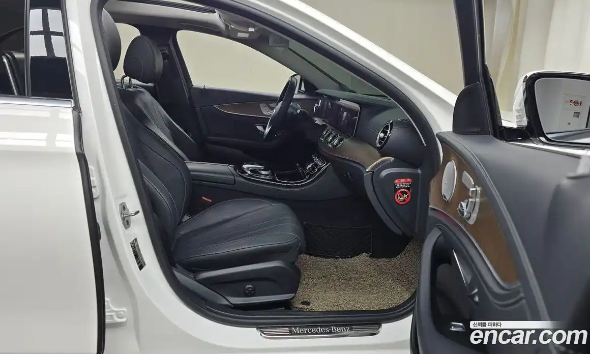 Mercedes-Benz E-Class 2019 2.0 Автомат в Москве № 161356, фото 13