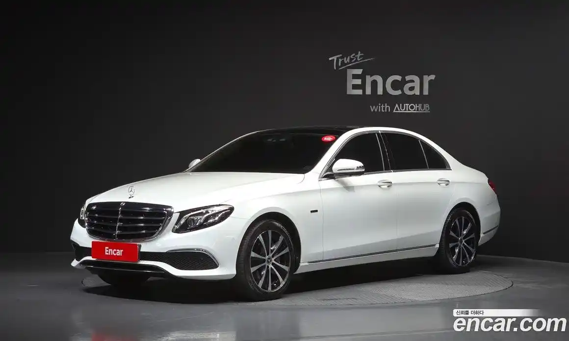 Mercedes-Benz E-Class 2019 2.0 Автомат в Москве № 161356, фото 15