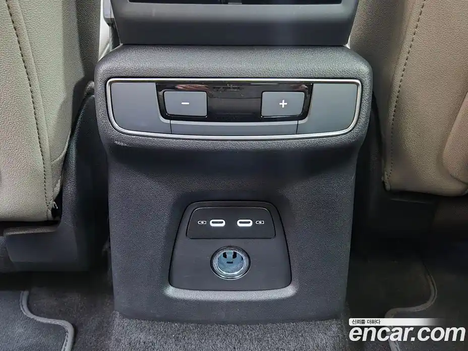 Audi Q4 e-tron 2025 Автомат в Москве № 161774, фото 17