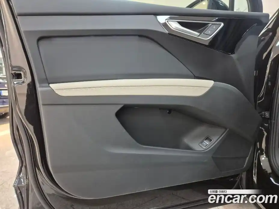 Audi Q4 e-tron 2025 Автомат в Москве № 161774, фото 18