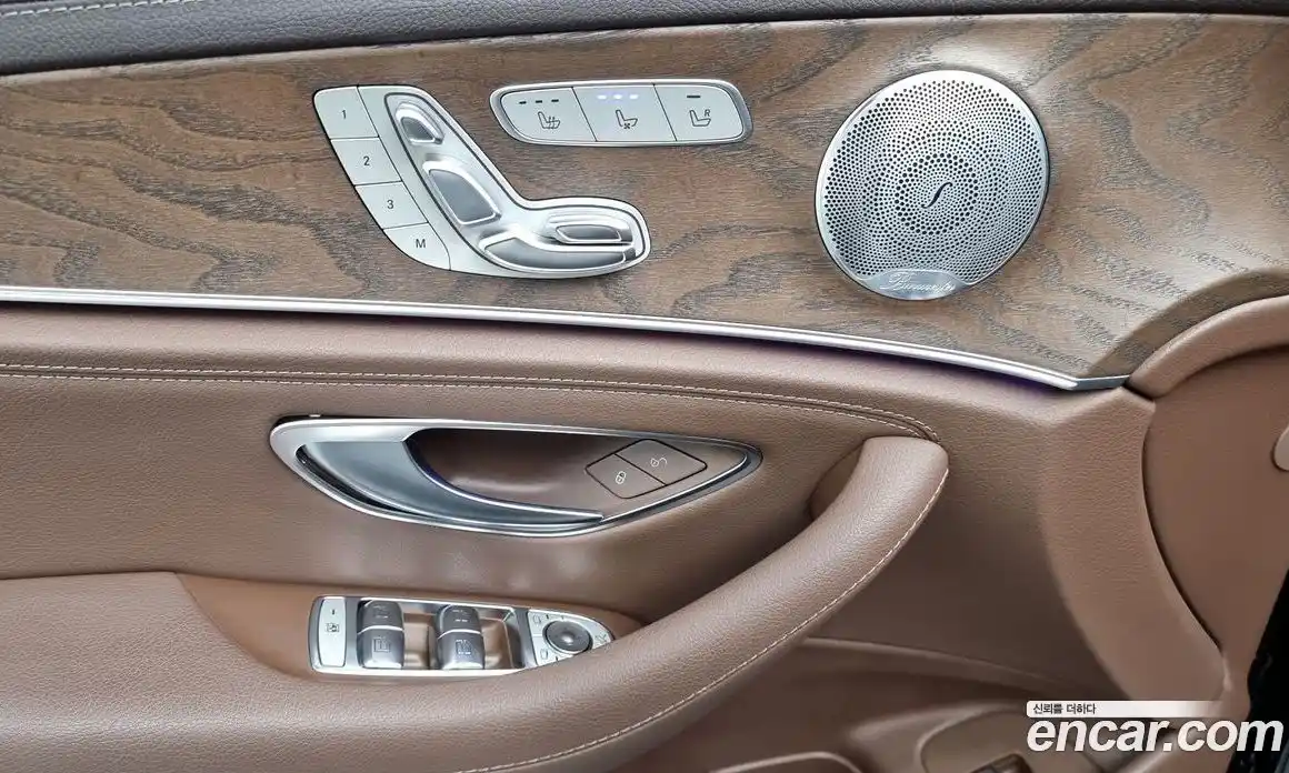 Mercedes-Benz E-Class 2019 2.0 Автомат в Москве № 161831, фото 18