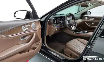 Mercedes-Benz E-Class 2019 2.0 Автомат в Москве № 161831, миниатюра 10