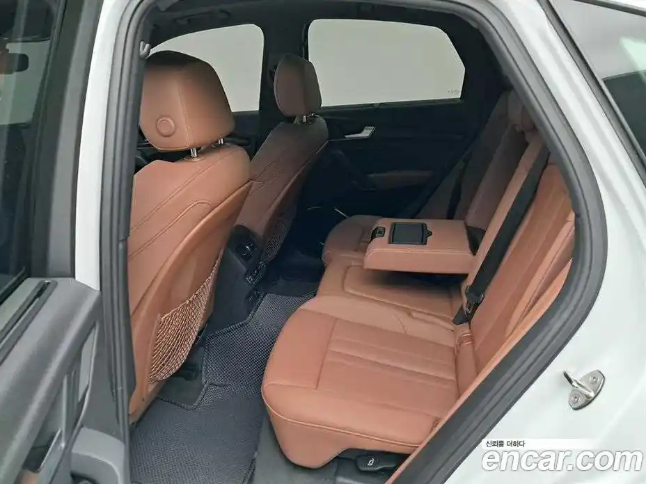 Audi Q5 2023 2.0 Автомат в Москве № 164108, фото 12