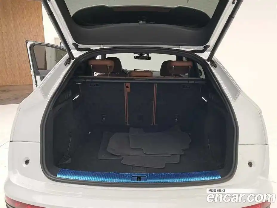 Audi Q5 2023 2.0 Автомат в Москве № 164108, фото 17