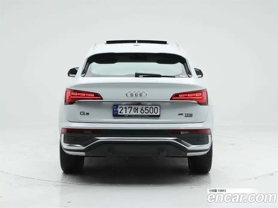 Audi Q5 2023 2.0 Автомат в Москве № 164108, фото 5