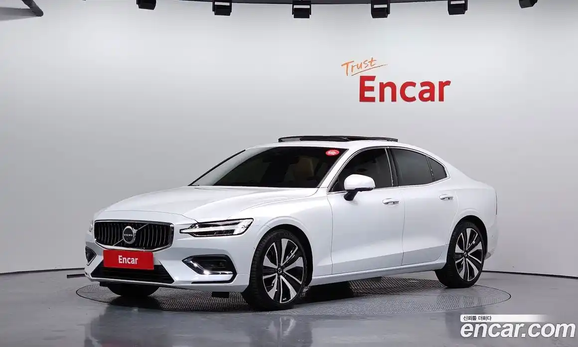 Volvo S60 2025 2.0 Автомат в Москве № 164195, фото 12