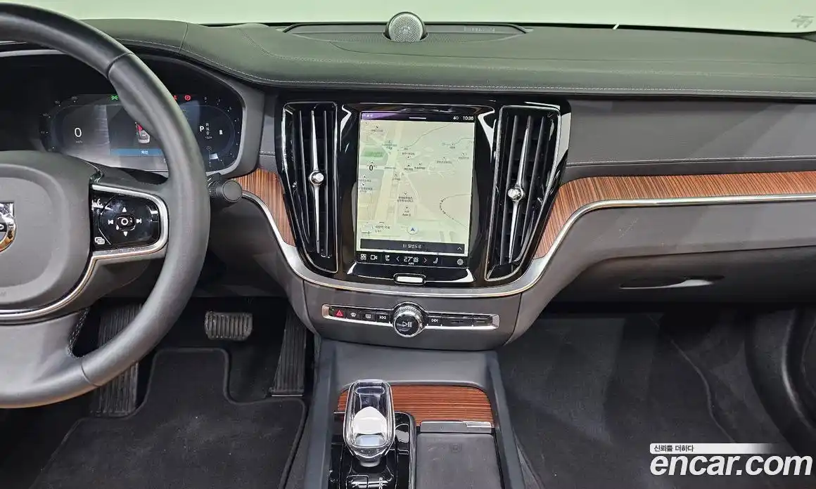 Volvo S60 2025 2.0 Автомат в Москве № 164195, фото 15