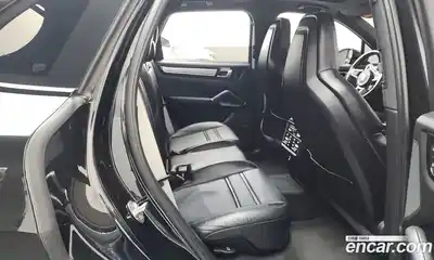 Porsche Cayenne 2023 3.0 Автомат в Москве № 165188, миниатюра 12