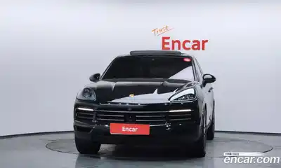 Porsche Cayenne 2023 3.0 Автомат в Москве № 165188, миниатюра 3