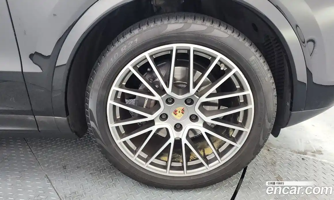 Porsche Cayenne 2023 3.0 Автомат в Москве № 165188, фото 5