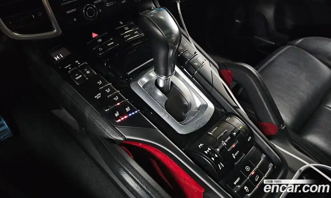 Porsche Cayenne 2013 4.1 Автомат в Москве № 165710, фото 14