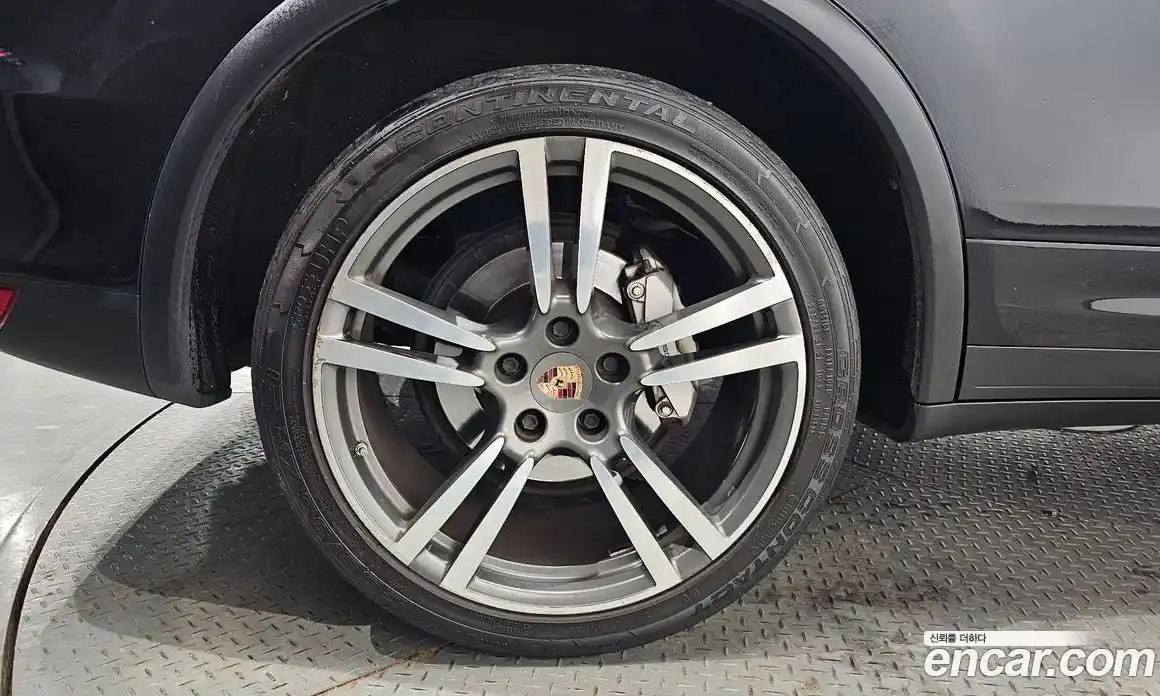 Porsche Cayenne 2013 4.1 Автомат в Москве № 165710, фото 17