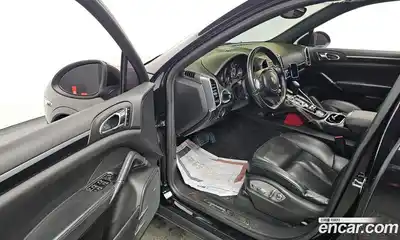 Porsche Cayenne 2013 4.1 Автомат в Москве № 165710, миниатюра 5