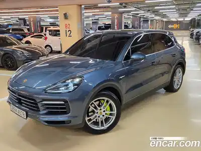 Porsche Cayenne, 2020